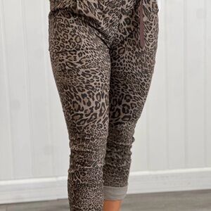Chic Animal Print Jogger Pants